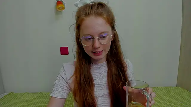 Snapshot of Fire_Luna chatting on 09/11/25, 05:29 Fire Luna online show from 09/11/25, 05:29