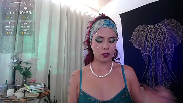 AmaRiv online show from 11/06/25, 04:33