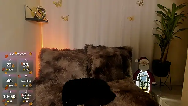 Snapshot of Kaaiiri chatting on 12/22/25, 12:49 Kaaiiri online show from 12/22/25, 12:49