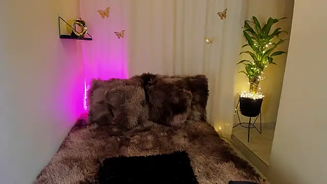 Snapshot of Kaaiiri chatting on 01/16/26, 02:32 Kaaiiri online show from 01/16/26, 02:32