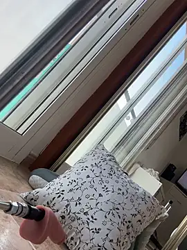 AlaskaLover online show from 04/10/26, 08:32