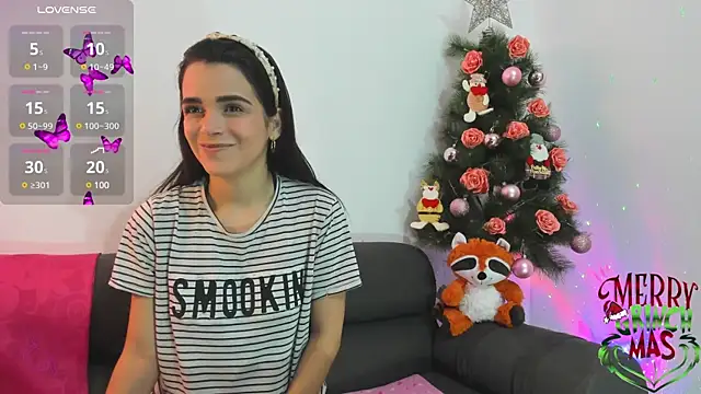 Snapshot of Chloesmithx_ chatting on 12/15/24, 04:59 Chloesmithx online show from 12/15/24, 04:59
