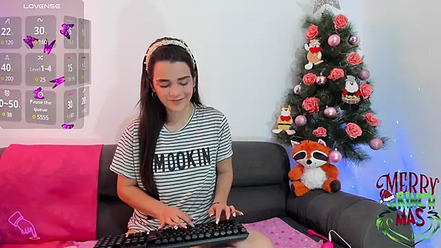 Snapshot of Chloesmithx_ chatting on 12/15/24, 03:34 Chloesmithx online show from 12/15/24, 03:34