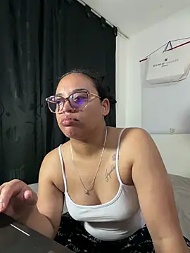 angela angels  online show from 05/17/26, 04:23