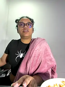 angela angels  online show from 11/15/25, 04:16