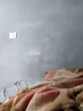 Juliano69xv online show from 10/30/25, 01:20