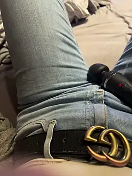 Ana-05 online show from 12/15/25, 08:03