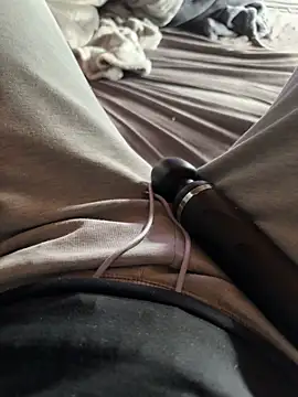 Ana-05 online show from 10/21/25, 10:14