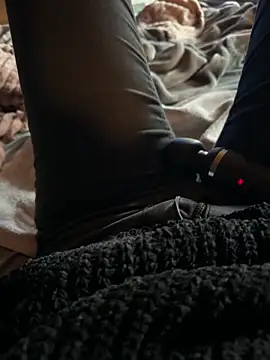 Ana-05 online show from 12/19/25, 11:34