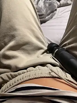 Ana-05 online show from 10/29/25, 07:02