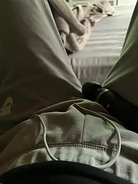 Ana-05 online show from 10/22/25, 10:04