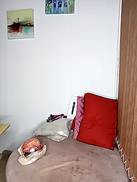 carolayrosse online show from 11/12/25, 01:43