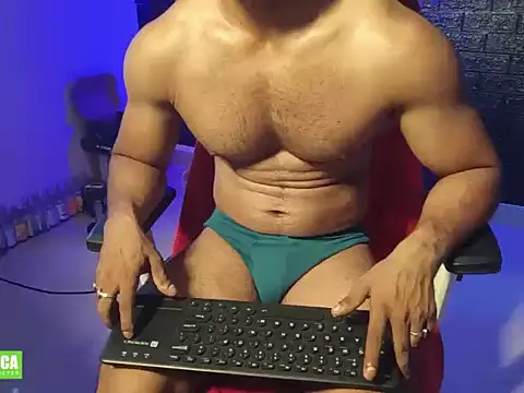 Snapshot of insanestudmiles chatting on 07/14/26, 06:51 insanestudmiles online show from 07/14/26, 06:51