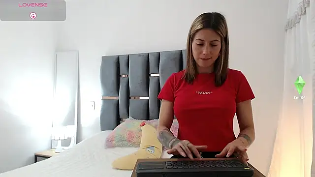 Susana Rios11 online show from 12/22/25, 01:44