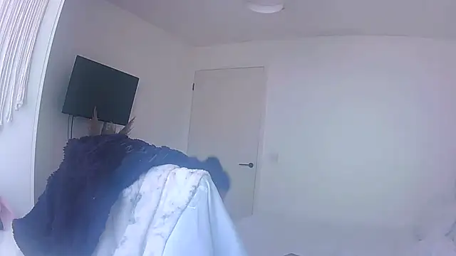 vanilla chocolate23 online show from 04/05/26, 09:38