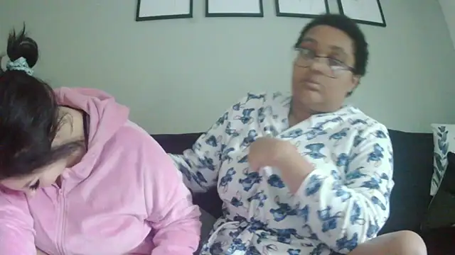 vanilla chocolate23 online show from 09/26/25, 09:16