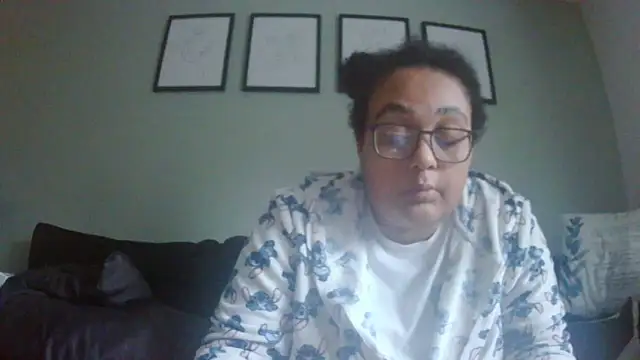 vanilla chocolate23 online show from 02/19/26, 08:55