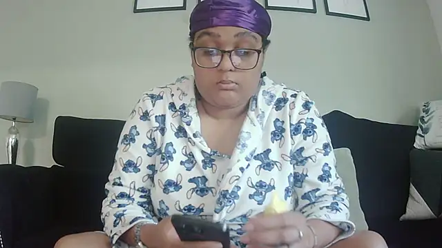 vanilla chocolate23 online show from 10/06/25, 08:04