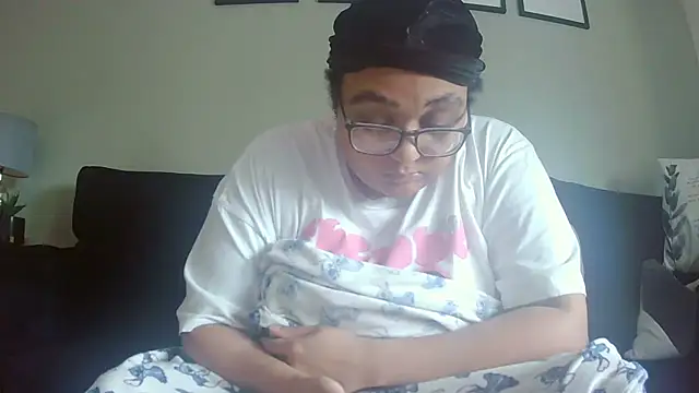 vanilla chocolate23 online show from 02/08/26, 10:24