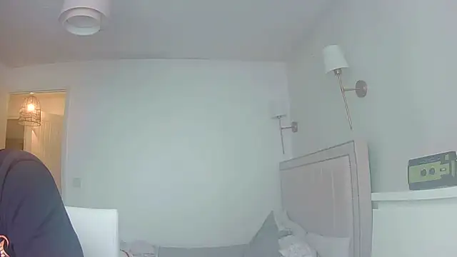 vanilla chocolate23 online show from 04/17/26, 12:52