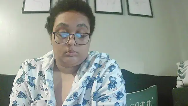 vanilla chocolate23 online show from 12/03/25, 08:47