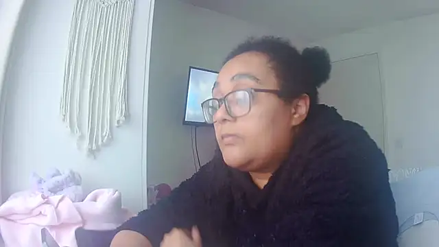 vanilla chocolate23 online show from 04/04/26, 05:08