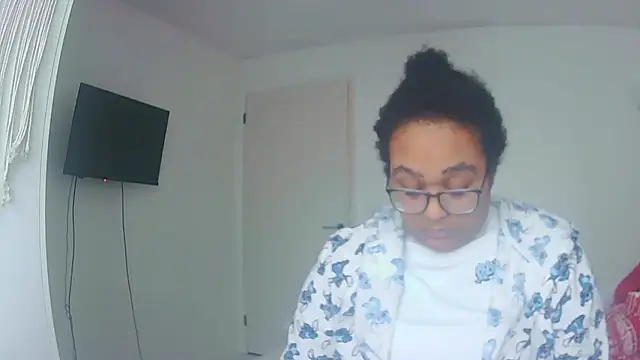 vanilla chocolate23 online show from 01/11/26, 11:28