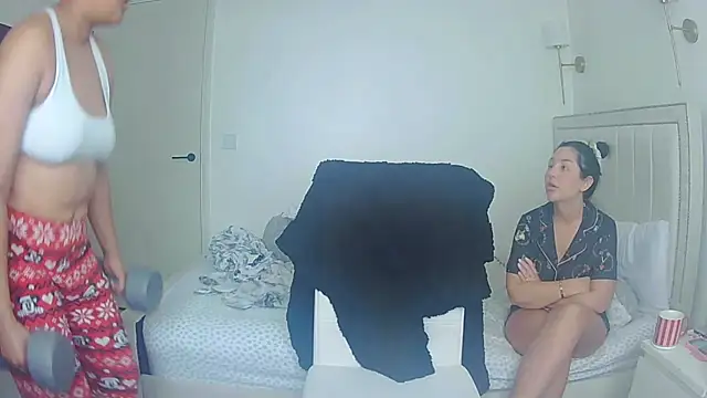 vanilla chocolate23 online show from 03/25/26, 09:19