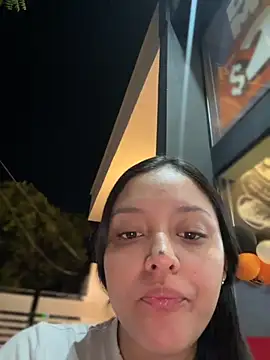 kenndall 21 online show from 11/01/25, 02:07