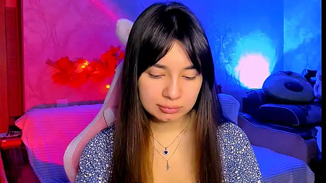 Snapshot of Swee_Alicee chatting on 12/27/24, 05:20 Swee Alicee online show from 12/27/24, 05:20