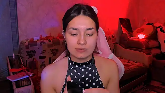 Swee Alicee online show from 05/17/26, 12:49