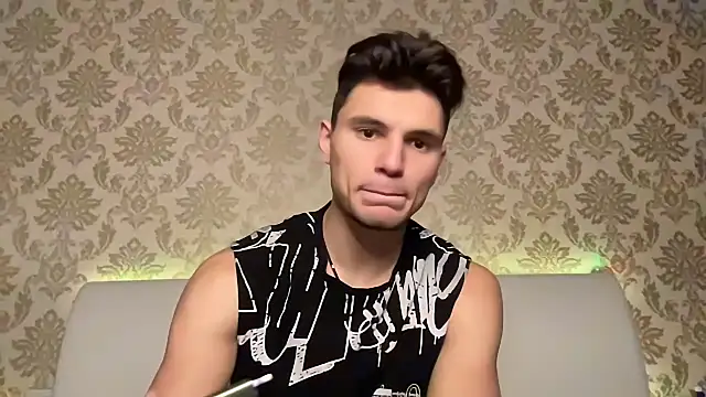 denlover1 online show from 01/21/25, 02:59