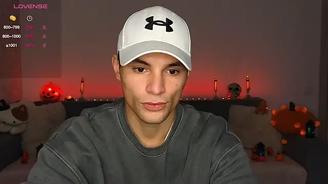 denlover1 online show from 10/17/25, 06:39