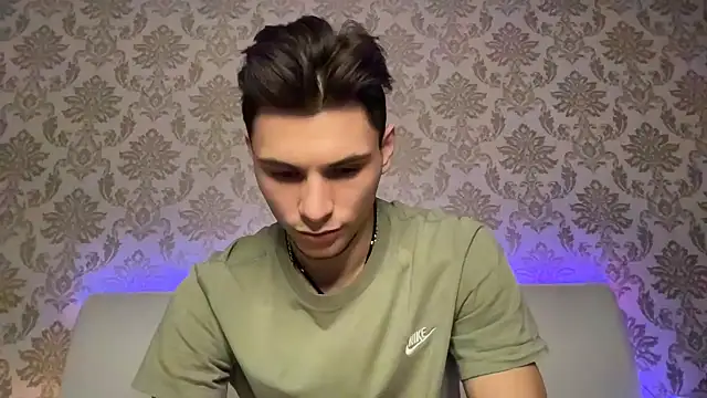 denlover1 online show from 01/23/25, 03:22