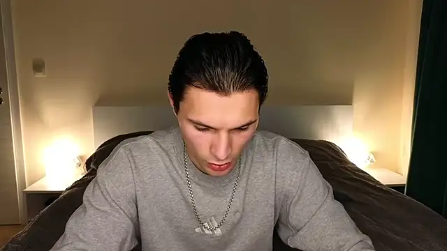 denlover1 online show from 04/10/26, 06:15