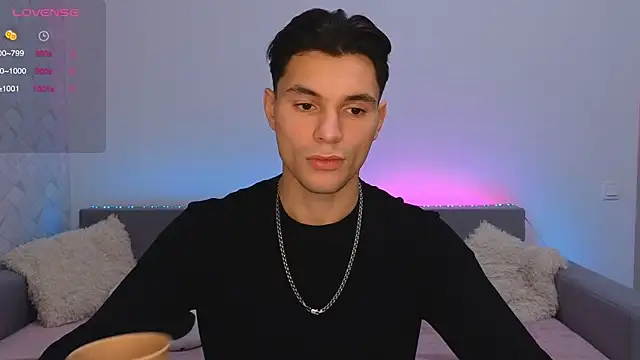 denlover1 online show from 11/02/25, 10:31