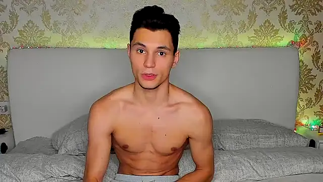 denlover1 online show from 02/06/25, 02:26