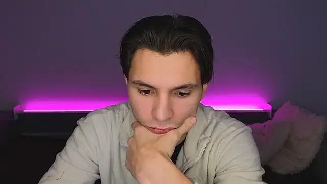 denlover1 online show from 02/09/26, 10:57