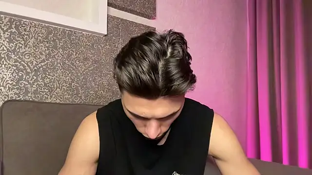 denlover1 online show from 02/28/25, 11:56