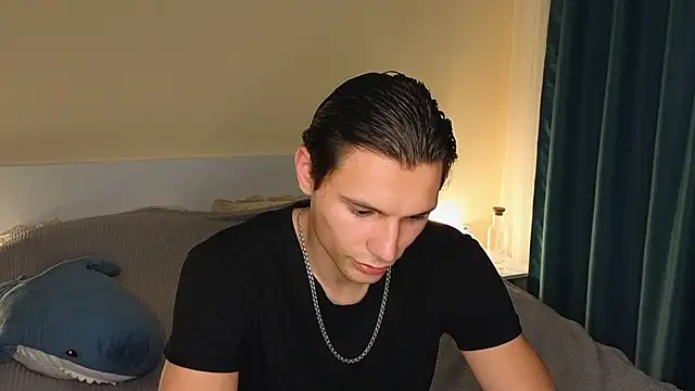 denlover1 online show from 04/13/26, 04:33