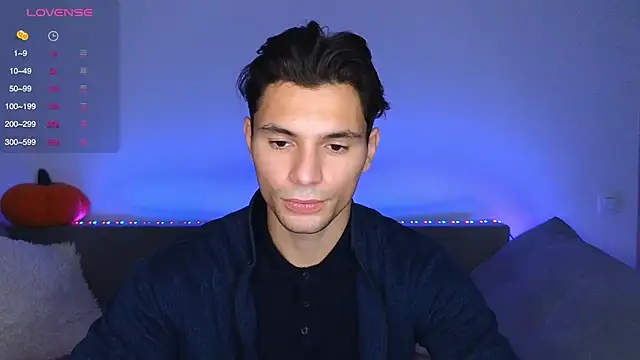 denlover1 online show from 10/09/25, 08:26