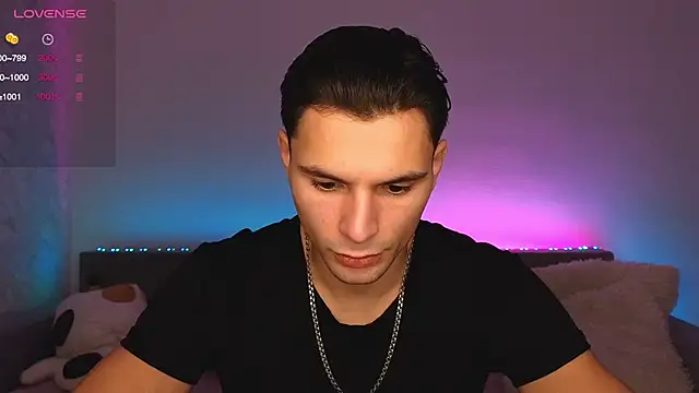 denlover1 online show from 11/04/25, 07:56