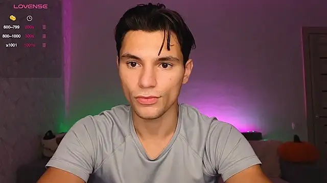 denlover1 online show from 10/20/25, 04:03