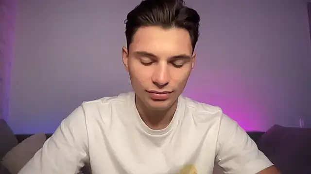 denlover1 online show from 09/14/25, 06:36