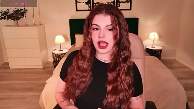 AdeliaKiss online show from 03/26/26, 04:44