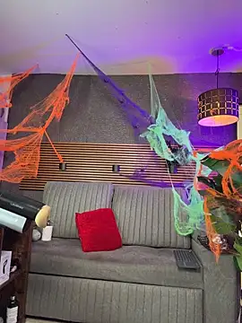 Snapshot of _EUFRATES_ chatting on 10/22/25, 05:34 EUFRATES online show from 10/22/25, 05:34