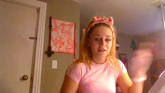 lexybabyxo online show from 12/19/25, 01:57