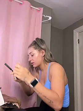 lexybabyxo online show from 04/20/26, 11:24