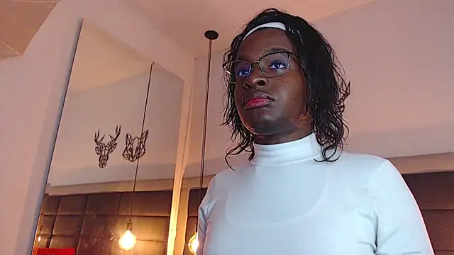 candy lovee69 online show from 11/06/25, 08:35