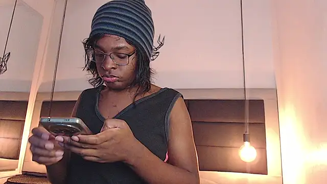 candy lovee69 online show from 10/15/25, 09:01